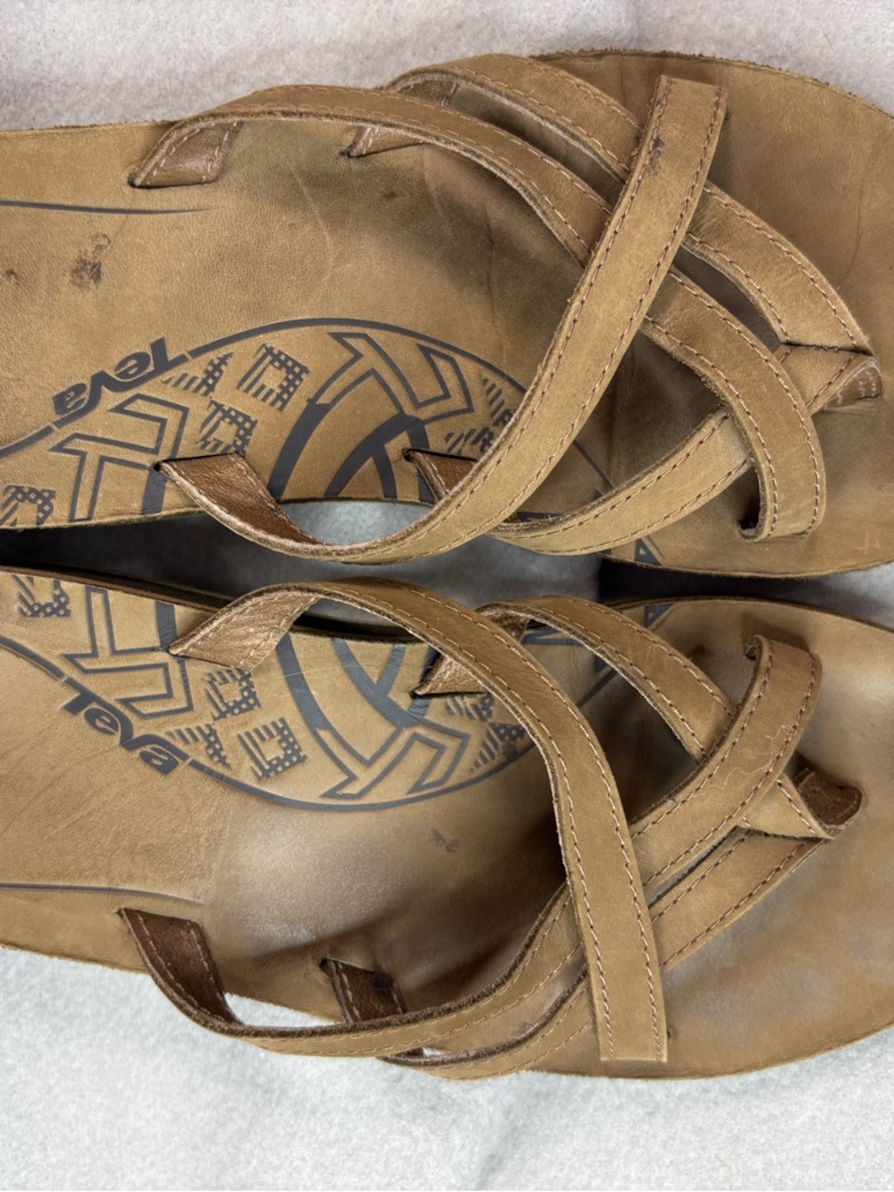 Teva 6 Women's Coastal Tan Leather Crisscross Strap Thong Sandals - Picture 4 of 9